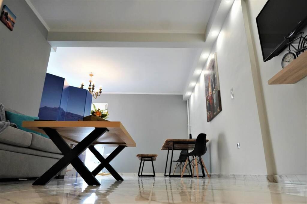 3bd Next To Metro Luxury Apartment