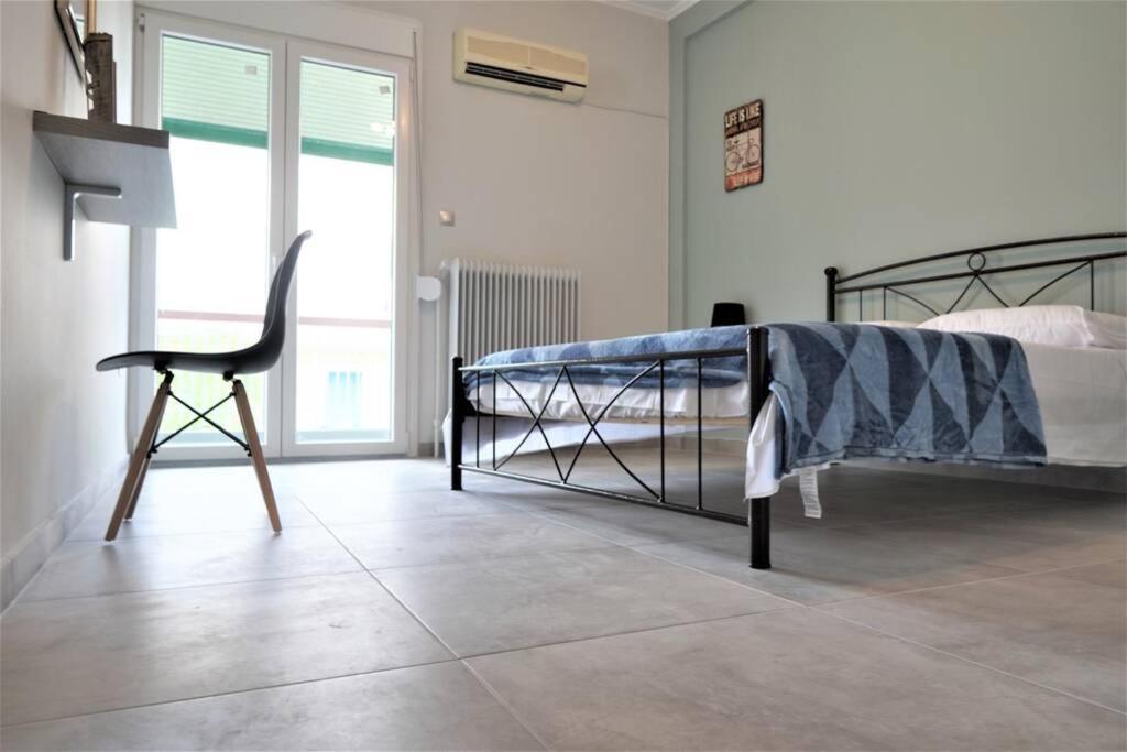 3bd Next To Metro Luxury Athens