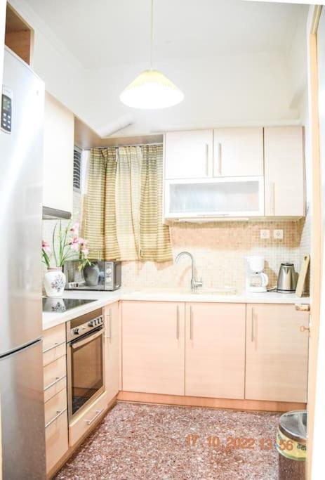 3bd Next To Metro Luxury *
